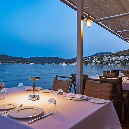 Divan Bodrum Palmira 5* Göltürkbükü