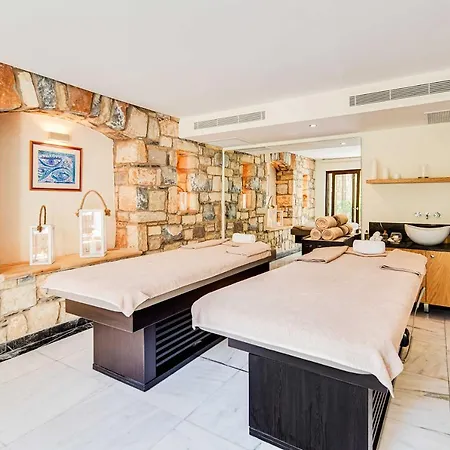 Divan Bodrum Palmira Göltürkbükü